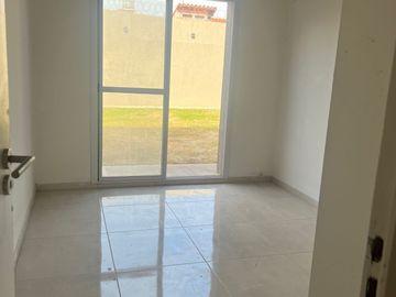 Hermosa casa en venta en Batalla del Pilar