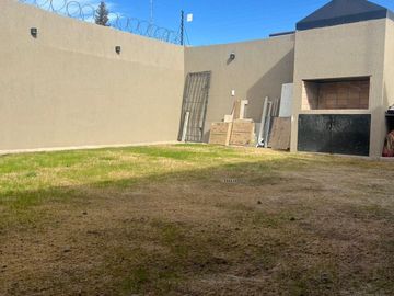 Hermosa casa en venta en Batalla del Pilar