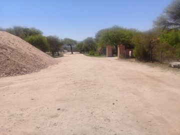 T003CB Excelente fracción de 1Ha 6.939m2 c/escritura en Villa Cura Brochero