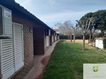 N034CB – ¡OPORTUNIDAD! COMPLEJO DE CABAÑAS A 300M DEL RIO PANAHOLMA.