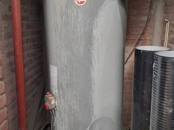 N034CB – ¡OPORTUNIDAD! COMPLEJO DE CABAÑAS A 300M DEL RIO PANAHOLMA.