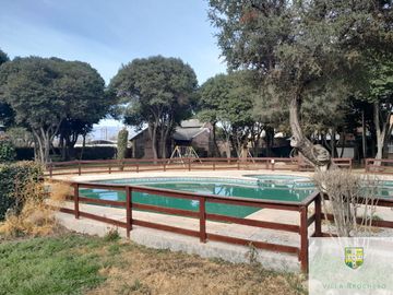 N034CB – ¡OPORTUNIDAD! COMPLEJO DE CABAÑAS A 300M DEL RIO PANAHOLMA.