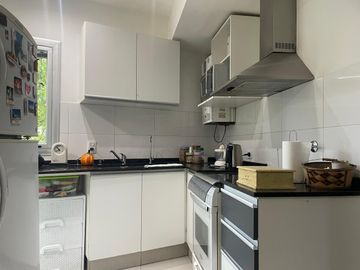 Departamento en venta de 2 dormitorios c/ cochera en Godoy Cruz