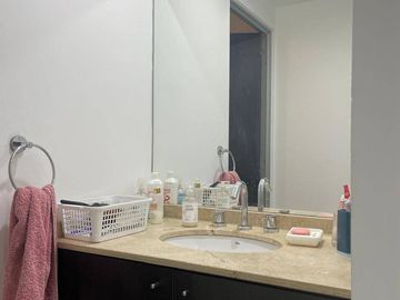 Departamento en venta de 2 dormitorios c/ cochera en Godoy Cruz