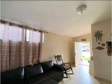 VENDO CASA EN ARRAIJAN BRISAS DEL GOLF