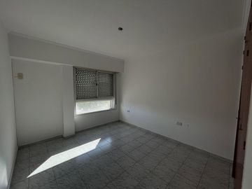 Alquilo departamento 1 dormitorio en edificio América