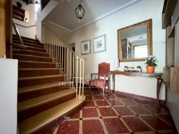 Concepción casa estilo francés para remodelar en Parque Ecuador