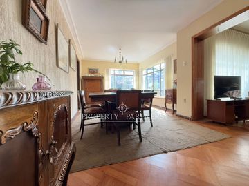Concepción casa estilo francés para remodelar en Parque Ecuador