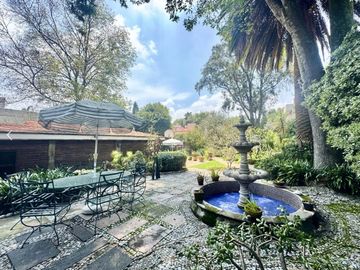CASA EN VENTA DE UN SOLO PISO CON JARDÍN EN SAN JERÓNIMO