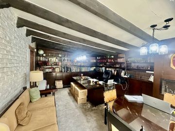 CASA EN VENTA DE UN SOLO PISO CON JARDÍN EN SAN JERÓNIMO
