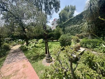 CASA EN VENTA DE UN SOLO PISO CON JARDÍN EN SAN JERÓNIMO