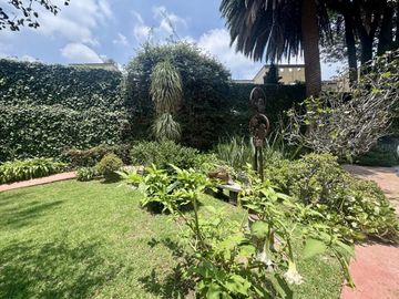CASA EN VENTA DE UN SOLO PISO CON JARDÍN EN SAN JERÓNIMO