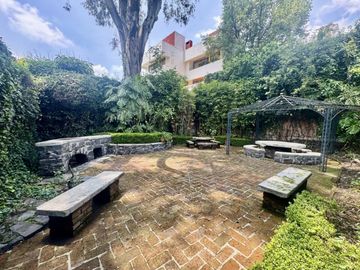 CASA EN VENTA DE UN SOLO PISO CON JARDÍN EN SAN JERÓNIMO
