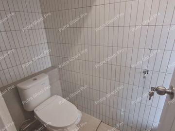 Lymo House Dekat Banget Ke Toll Limo dan Dekat Ke Jakarta Selatan.