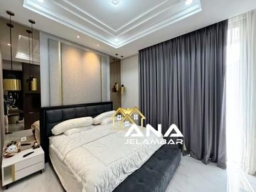 ANA RUMAH SEMI BARU UK 7.45X21M DI KOMP KAVLING POLRI JELAMBAR