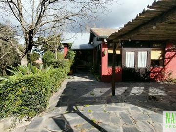 RETASADO. Chalet en Colina de los Padres,en Sierra de los Padres. Gas natural.