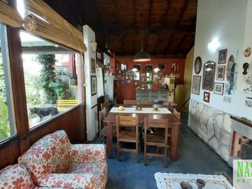 RETASADO. Chalet en Colina de los Padres,en Sierra de los Padres. Gas natural.