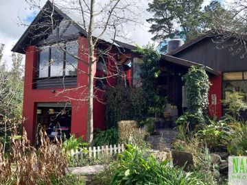 RETASADO. Chalet en Colina de los Padres,en Sierra de los Padres. Gas natural.