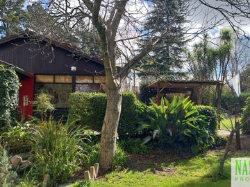 RETASADO. Chalet en Colina de los Padres,en Sierra de los Padres. Gas natural.