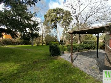 RETASADO. Chalet en Colina de los Padres,en Sierra de los Padres. Gas natural.