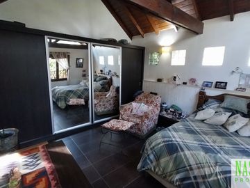 RETASADO. Chalet en Colina de los Padres,en Sierra de los Padres. Gas natural.