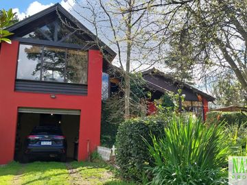 RETASADO. Chalet en Colina de los Padres,en Sierra de los Padres. Gas natural.