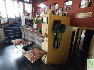 RETASADO. Chalet en Colina de los Padres,en Sierra de los Padres. Gas natural.