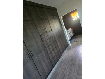 VENTA DE CASA EN BOQUETE CERCADA