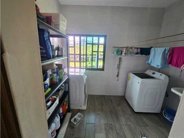 VENTA DE CASA EN BOQUETE CERCADA