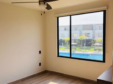 Casa en Renta Sin Amueblar con 3 Habitaciones, Alberca y Amenidades, Xochitepec