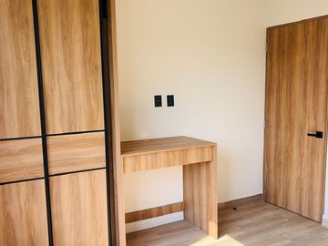Casa en Renta Sin Amueblar con 3 Habitaciones, Alberca y Amenidades, Xochitepec
