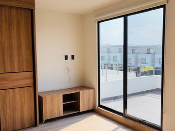 Casa en Renta Sin Amueblar con 3 Habitaciones, Alberca y Amenidades, Xochitepec