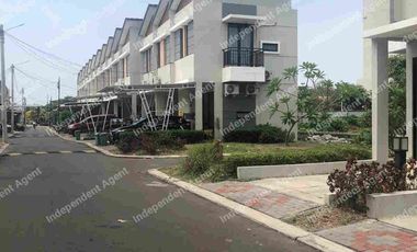 Rumah 2 lantai di Galuh Mas Teluk Jambe Karawang