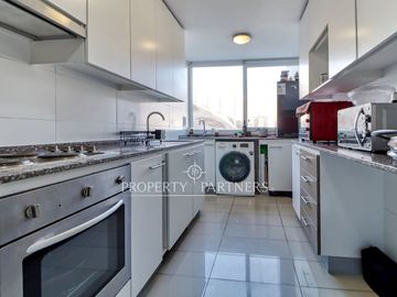 Departamento en Sector Sur: Vista al Mar y Comodidad Total a Pasos de Mall Parque Angamos