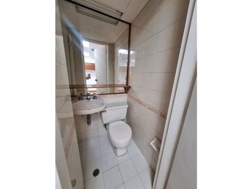 Venta oficina Poblado Medellín sector Santa María de Los ngeles