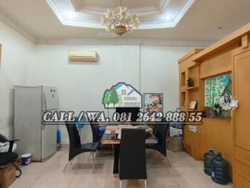 DIJUAL VILLA KOMP CEMARA ASRI JLN ANGGUR