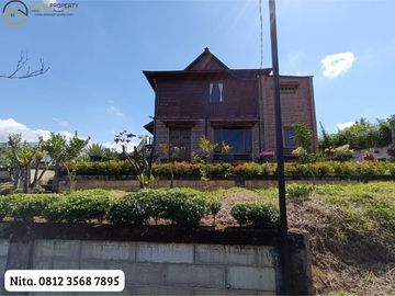 Villa Cantik Nego 2Lantai Tanah Luas Dekat Banyak Wisata Batu