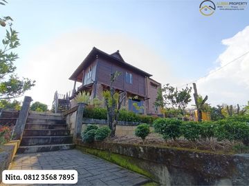 Villa Cantik Nego 2Lantai Tanah Luas Dekat Banyak Wisata Batu