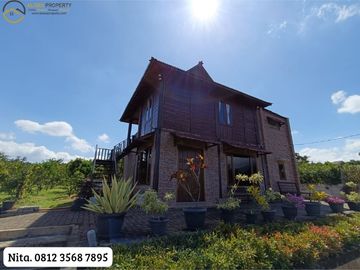Villa Cantik Nego 2Lantai Tanah Luas Dekat Banyak Wisata Batu
