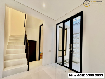 Premium Home Minimalis Modern With SmartDoor 5 Menit Ke Suhat Malang
