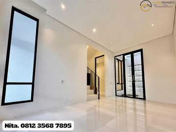 Premium Home Minimalis Modern With SmartDoor 5 Menit Ke Suhat Malang