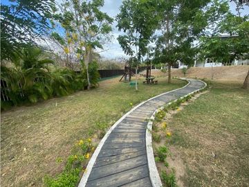 Venta de Casa de Playa en PH Paradise Point, Coronado