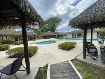 Venta de Casa de Playa en PH Paradise Point, Coronado