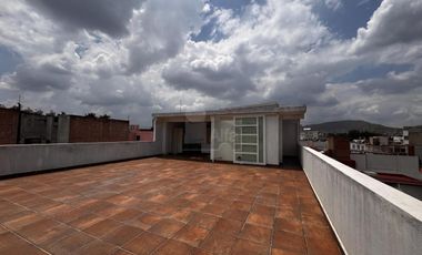 Edificio comercial a un costado Fiscalia Toluca