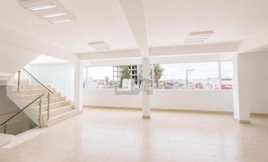 Edificio comercial a un costado Fiscalia Toluca