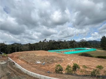 VENTA DE LOTE EN PARCELACIÓN VIA EL RETIRO LA CEJA