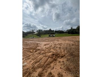 VENTA DE LOTE EN PARCELACIÓN VIA EL RETIRO LA CEJA