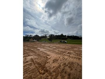 VENTA DE LOTE EN PARCELACIÓN VIA EL RETIRO LA CEJA