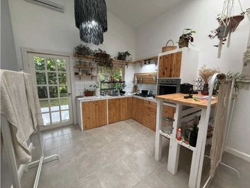 VENTA DE CASA EN DOLEGA EN DOS RIOS 3R CERCADA