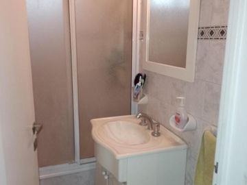 Departamento en venta - 2 Dormitorios 1 Baño - Cochera - 65Mts2 - Monte Grande